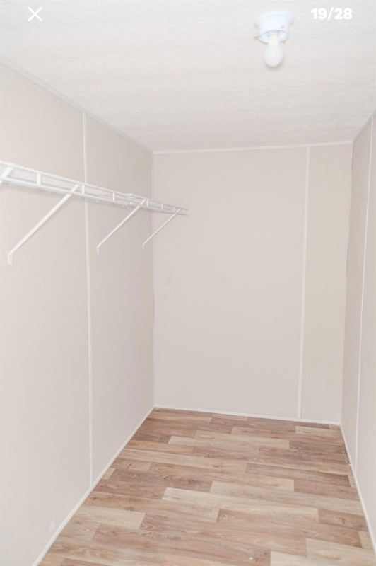 Building Photo - 565 Mustang Dr