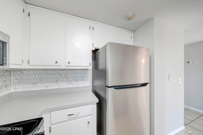 Building Photo - 1125 Bradley Cir
