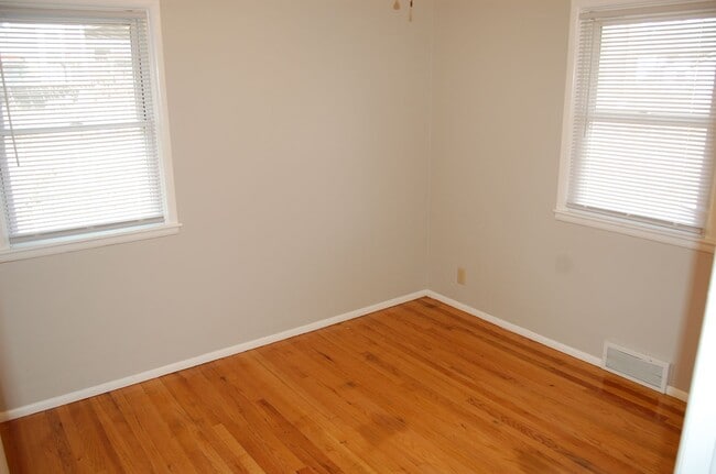 Building Photo - 4630 Starr St