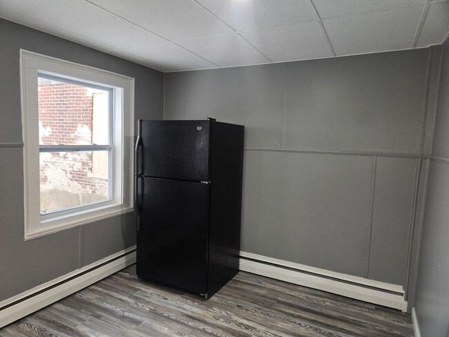 Building Photo - 56 W Garrison St