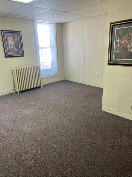 Building Photo - 2003 8th Ave