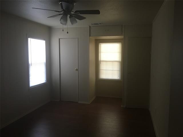 Building Photo - 1142 Green St