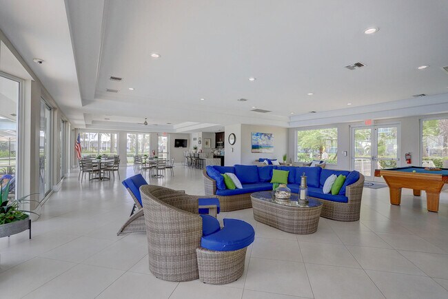 Building Photo - 333 NE 21st Ave