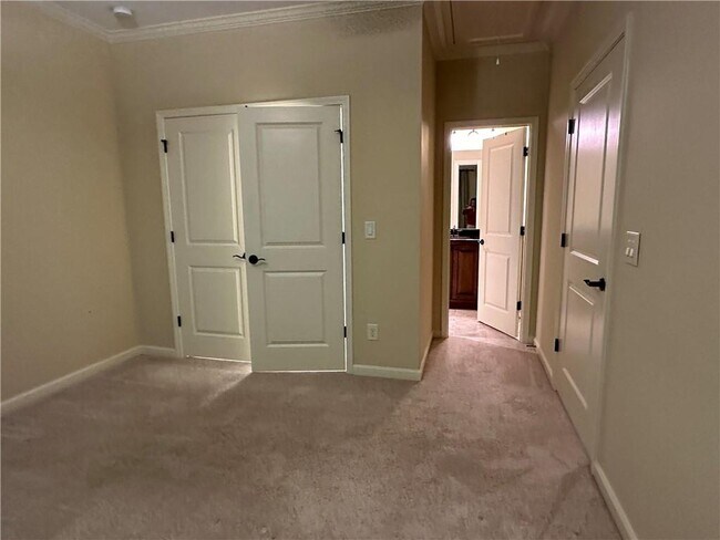 Building Photo - 510 Lake Medlock Dr