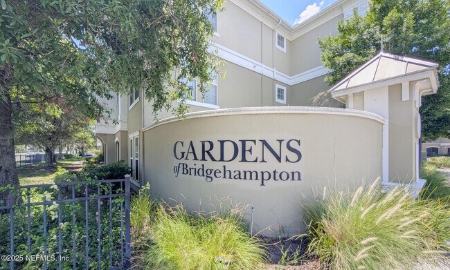 Building Photo - 1300 Riverplace Blvd