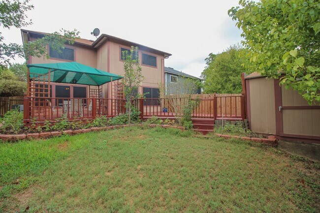 Building Photo - Stunning 3 Bedroom - 2.5 Bath Home for Rent!