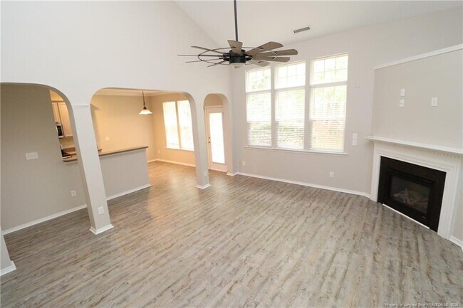 Building Photo - 805 Meeting Hall Dr