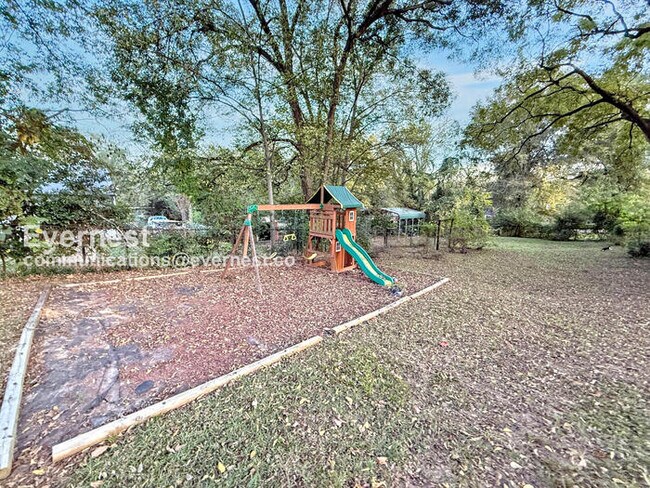 Building Photo - 1627 26th Ave S