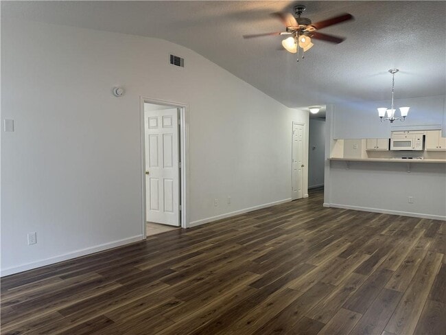 Building Photo - 294 Windridge Dr