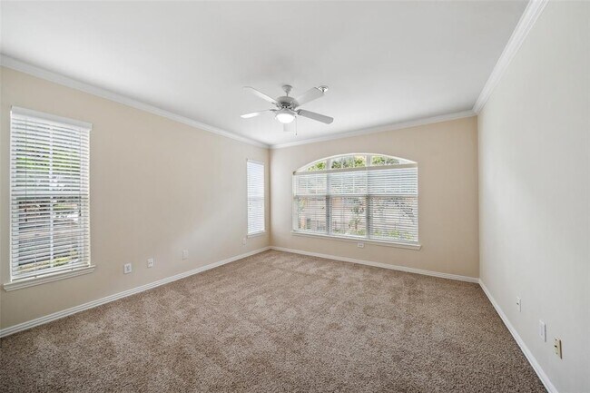 Building Photo - 2111 Welch St