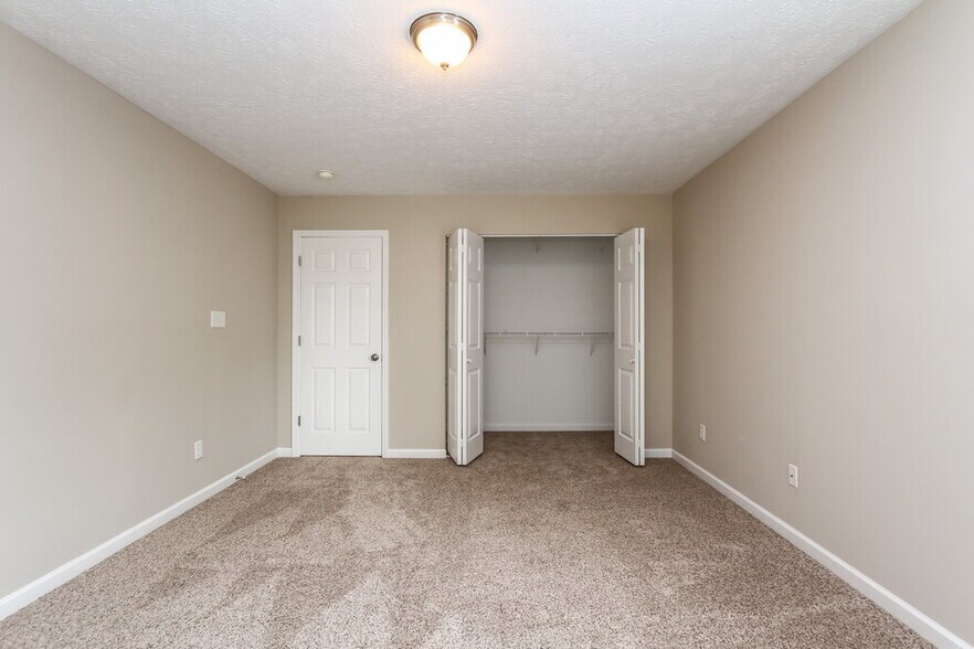Building Photo - 1255 Spring Ridge Cir