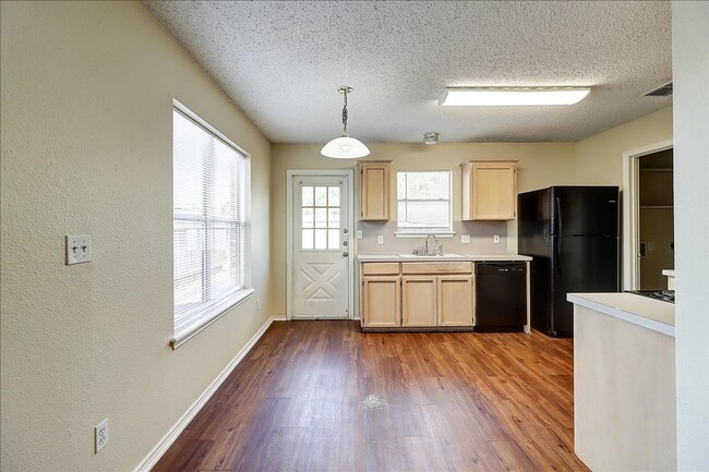 Building Photo - 7833 Wolverine Dr