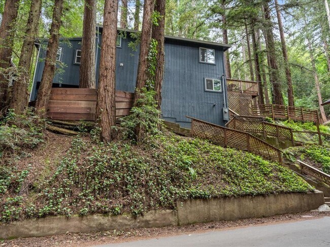 Building Photo - 14842 Canyon 1 Rd