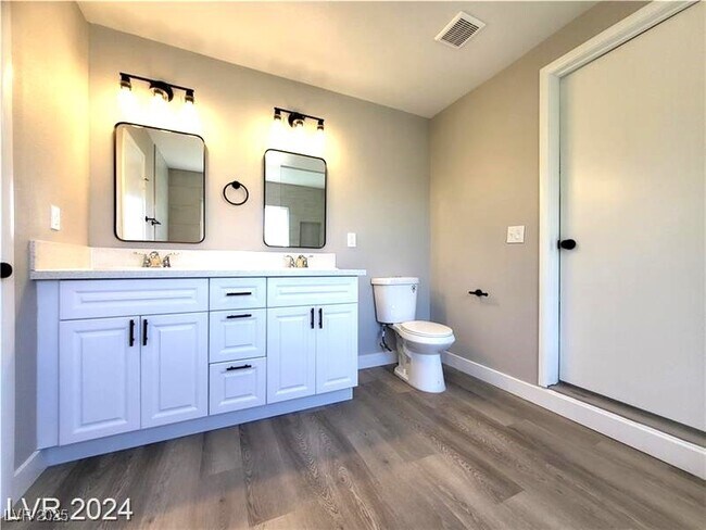 Building Photo - 10208 Grecian Laurel Ct