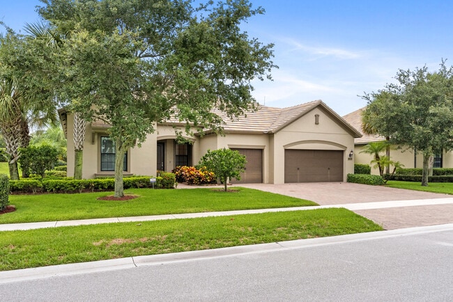 Building Photo - 4615 Siena Cir