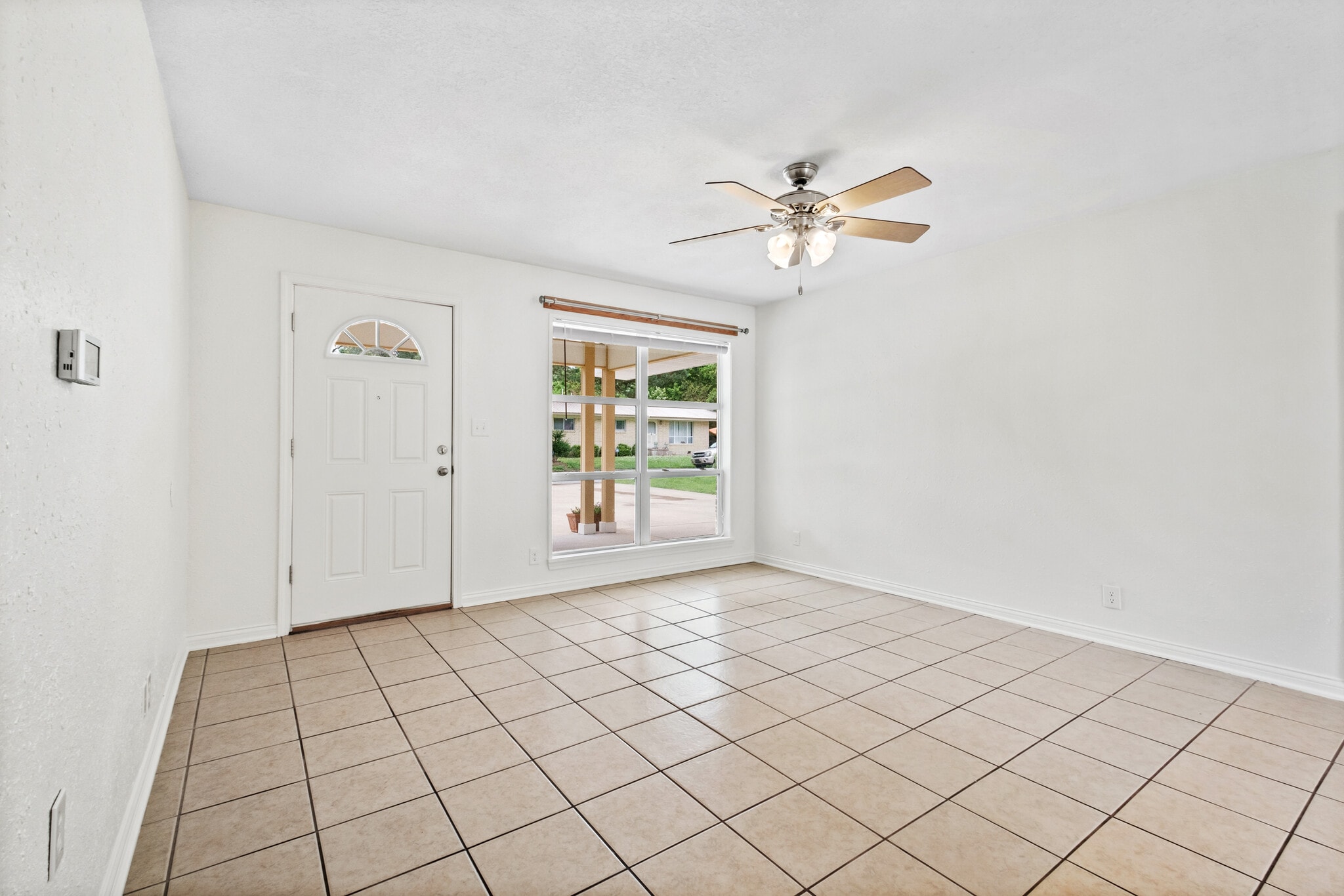 Building Photo - 850 W Kelley St