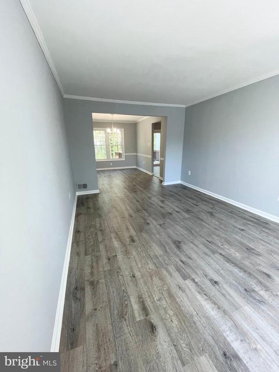 Building Photo - 1928 Rainbow Ct