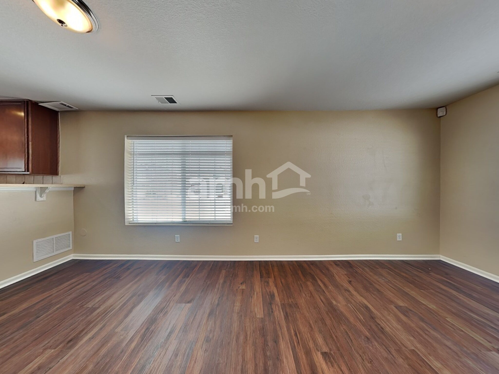 Building Photo - 19904 Robins Dr