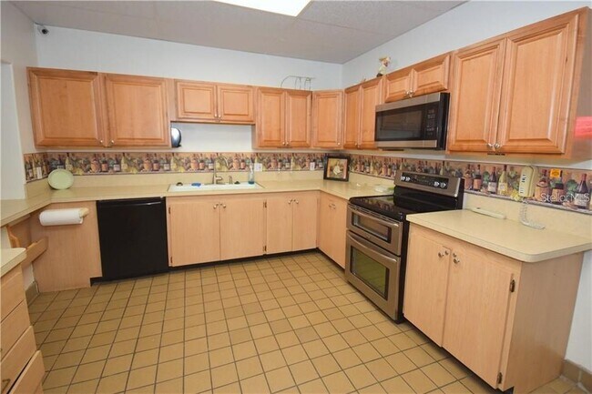 Building Photo - 3123 39th St S