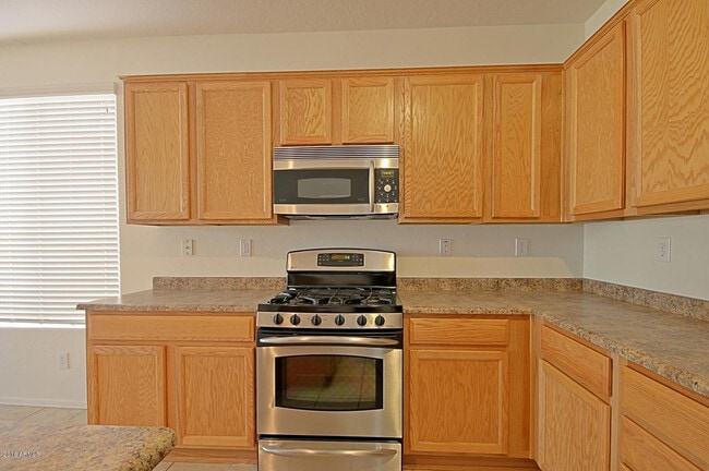 Building Photo - 41440 N Bent Creek Way