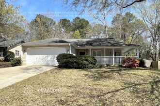 Building Photo - 2449 Windridge Dr NE