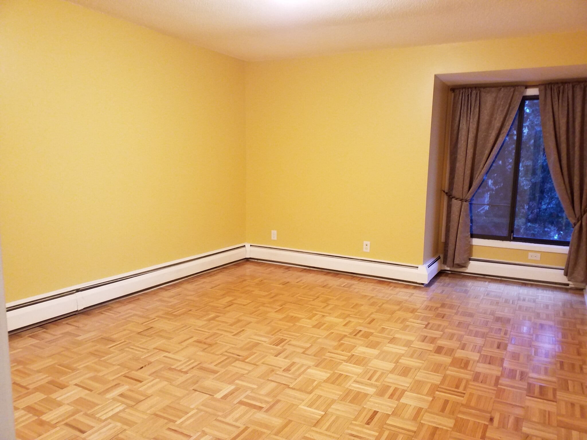 Building Photo - 450 Ford Rd