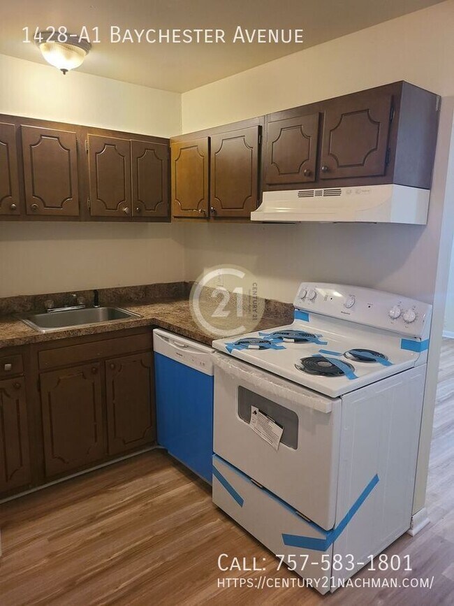 Building Photo - 1428-A1 Baychester Avenue-