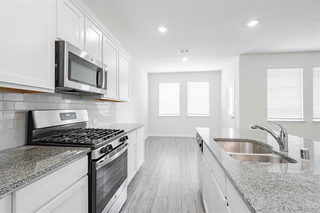 Building Photo - 624 Beltrand Ln