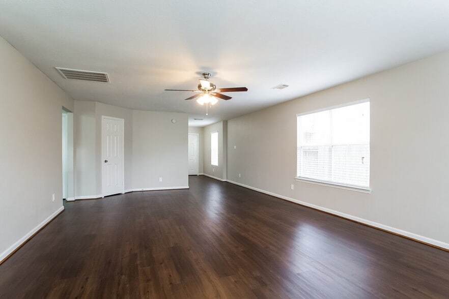 Building Photo - 21831 Westfield Ridge Dr