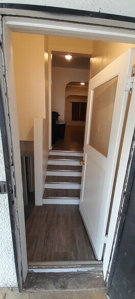 Back Entrance - 4620 N Wall St