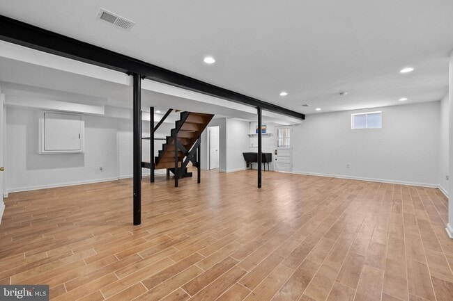 Building Photo - 9110 Autoville Dr