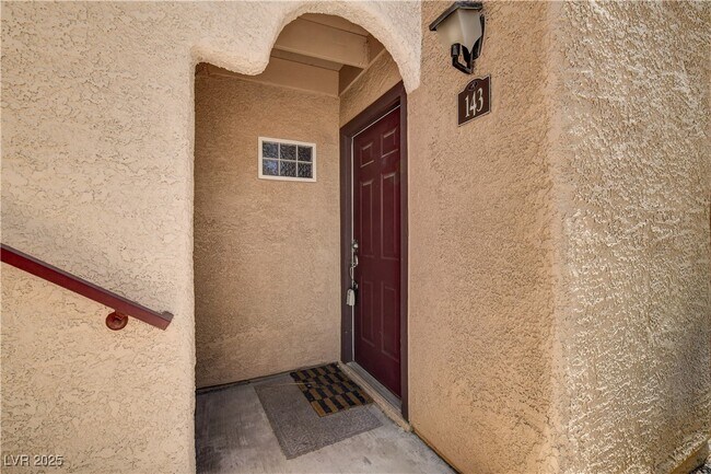 Building Photo - 9325 W Desert Inn Rd