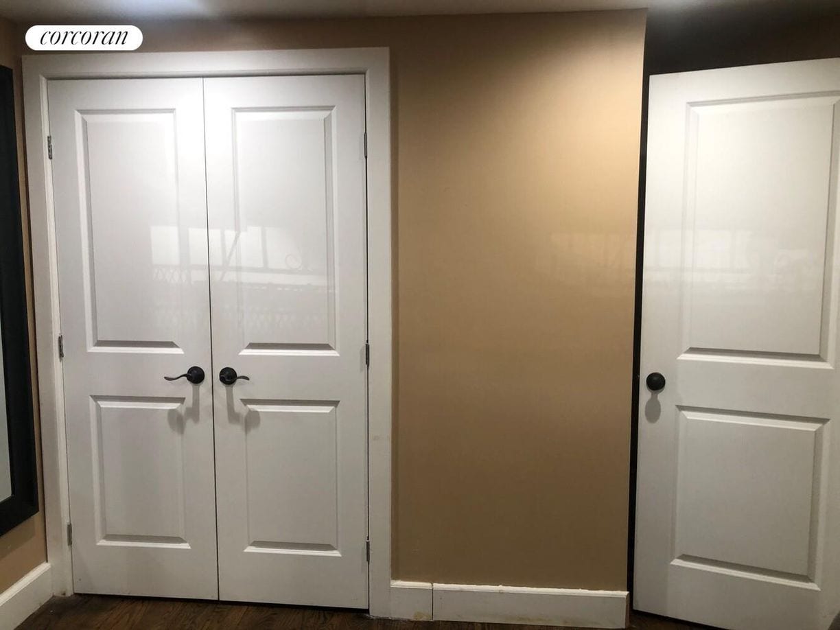 Building Photo - 1039 Herkimer St