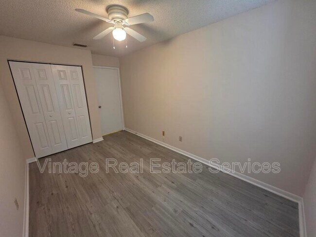 Building Photo - 5194 Sunridge Palms Dr