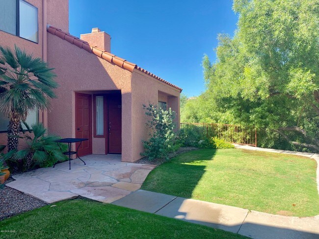 Primary Photo - 5051 N Sabino Canyon Rd