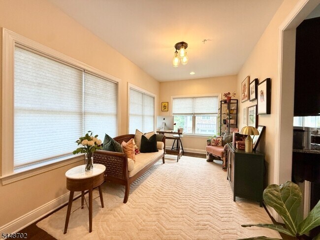 Building Photo - 5 A Foley Pl