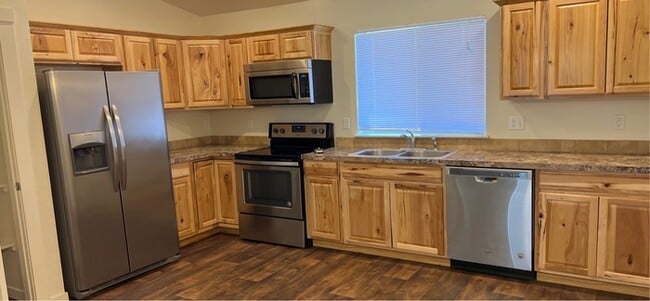 Building Photo - 2019 Locust St