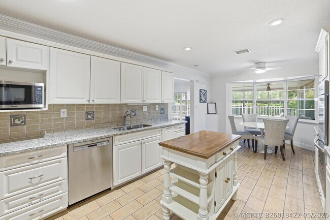Building Photo - 13684 Exotica Ln