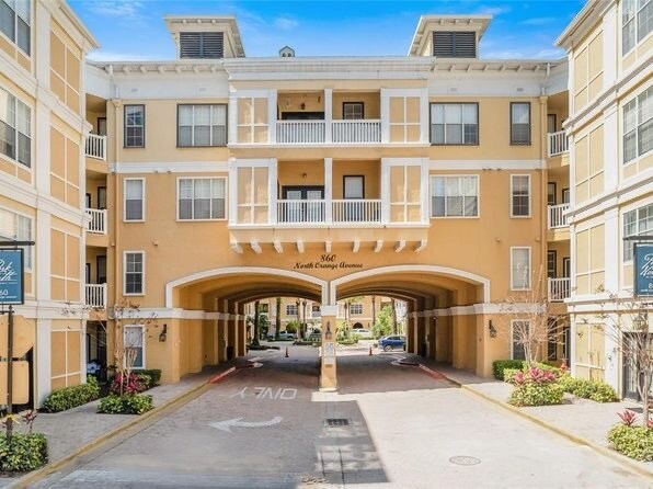 Building Photo - 860 N Orange Ave