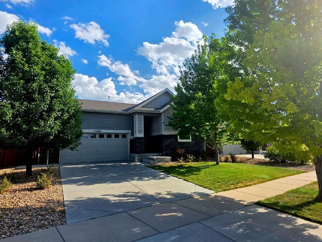 Building Photo - 25606 E Bayaud Ave