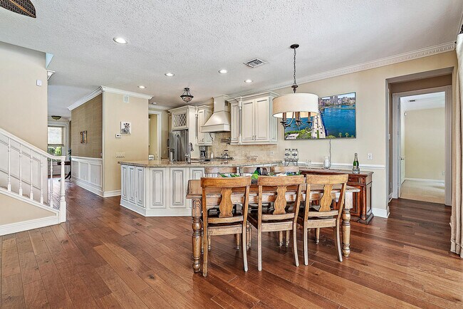 Building Photo - 140 Sweet Bay Cir