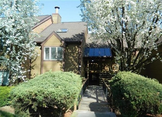 View of front door - 1408 Eagle Bay Dr