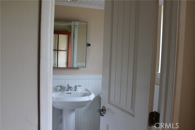 Building Photo - 17272 Nisson Rd