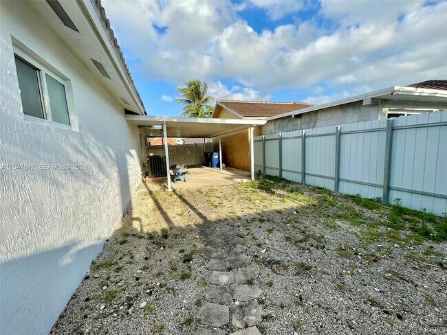 Building Photo - 18254 SW 143rd Pl