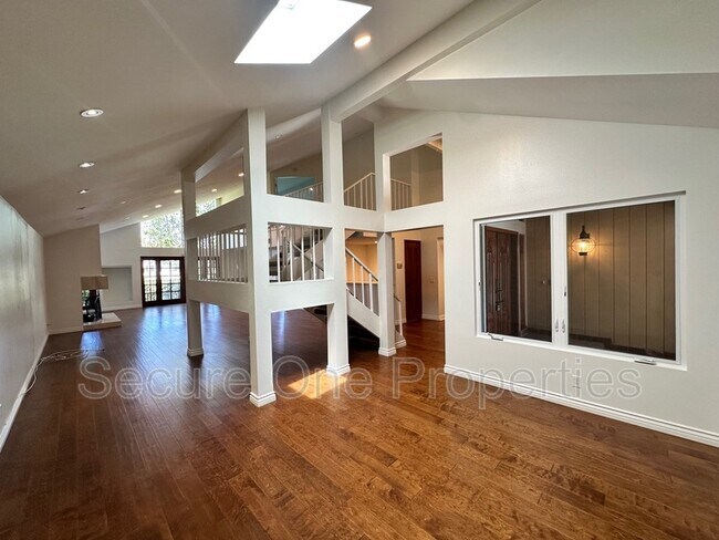 Building Photo - 1415 Redsail Cir