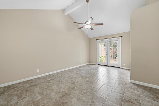 Building Photo - 3330 Beech Point Dr