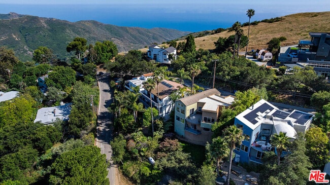 Building Photo - 2044 Corral Canyon Rd