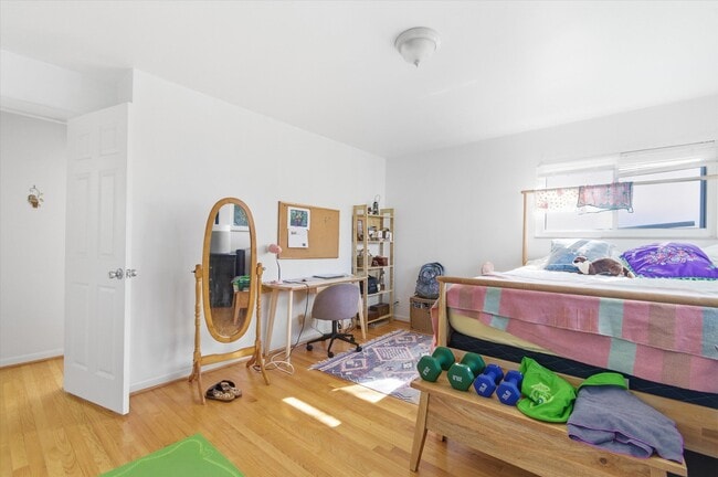 Building Photo - 2220 E Stadium Blvd