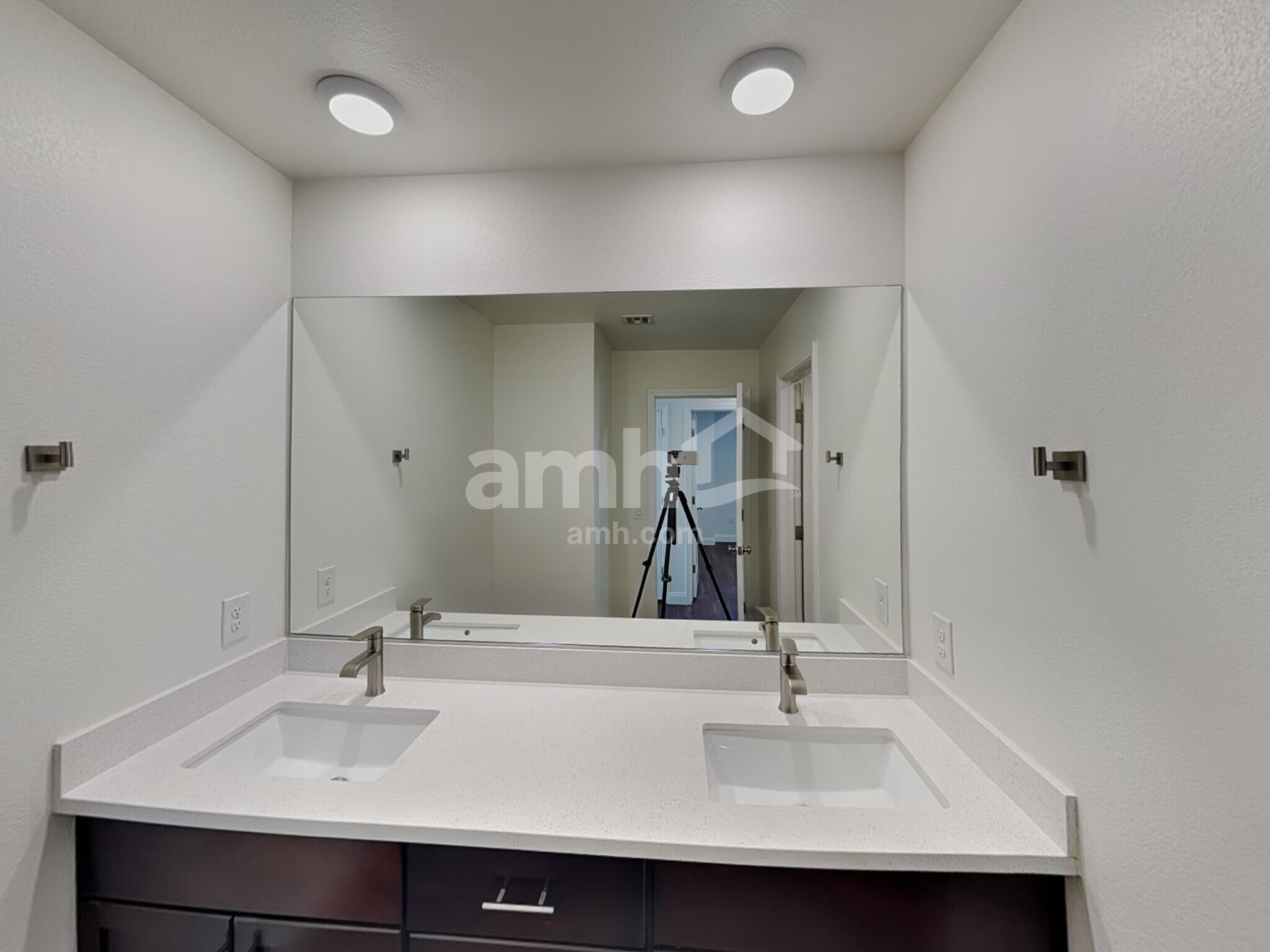 Building Photo - 5624 Blue Wonder St