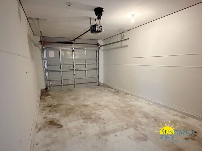 Building Photo - 7692 Chablis Cir